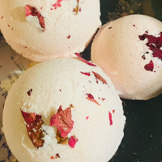 Rose Petal round Bath Bomb - Wiselyonsoapworks